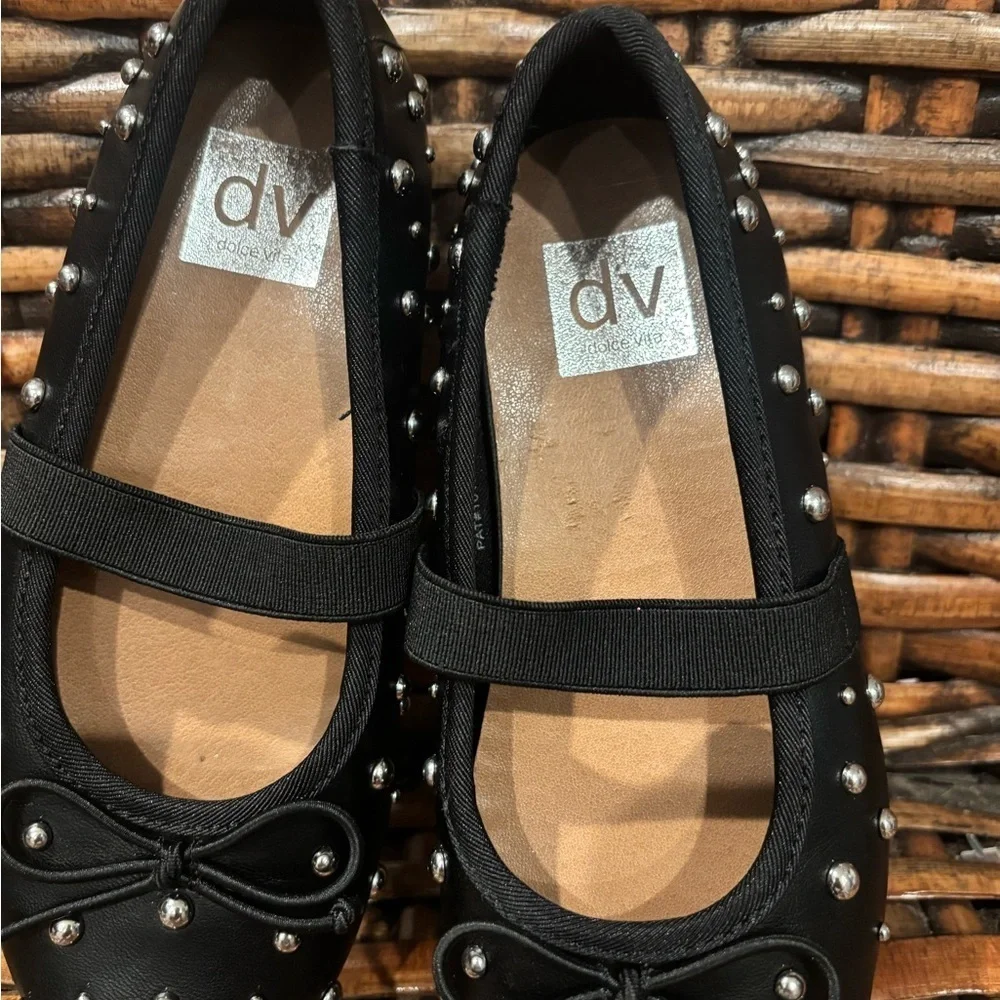 Dolce Vita Black Studded Kids Dress Shoes in Girls size 12. Great condition!